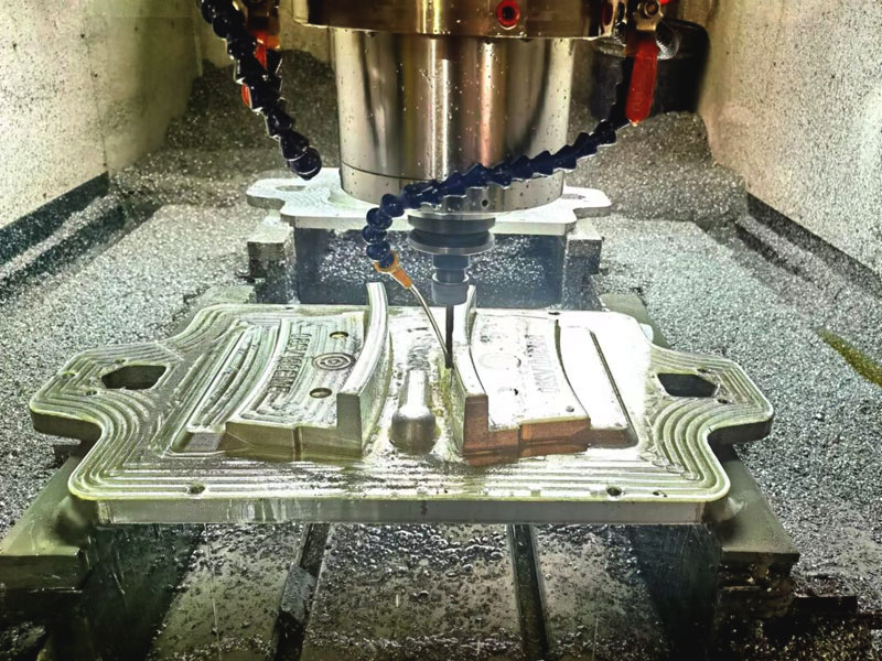 全自動(dòng)數(shù)控模具銑床