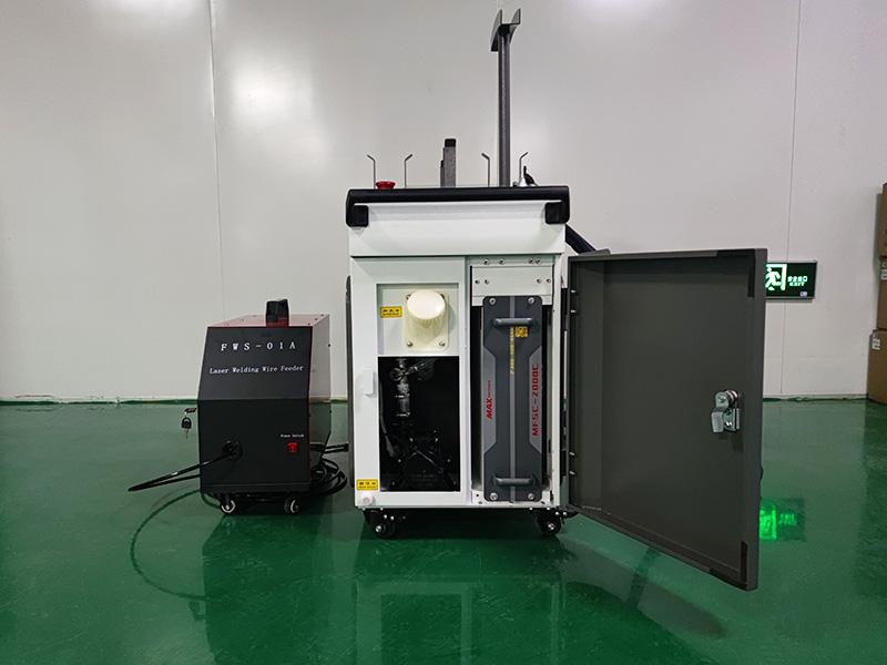 三合一手持式激光焊接、清洗、切割機