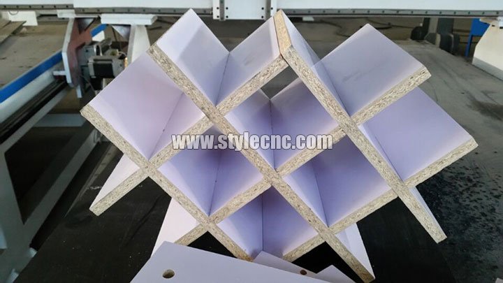 用于木箱項目的嵌套數(shù)控雕刻機