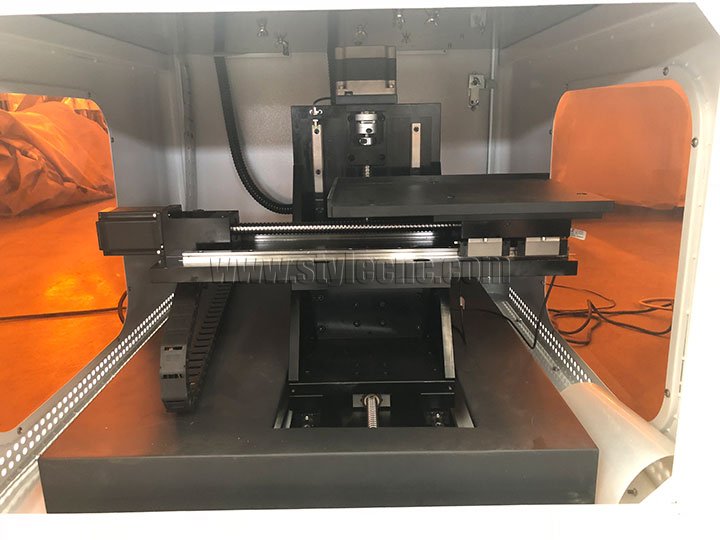 所有軸傳動(dòng)采用高精度滾珠絲杠，3D激光雕刻機(jī)
