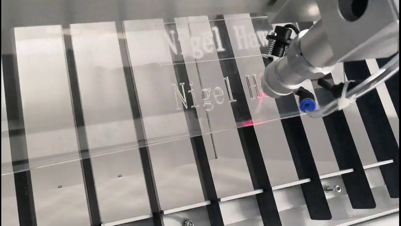 入門級(jí) CO2 業(yè)余愛好 適合初學(xué)者的激光切割機(jī)